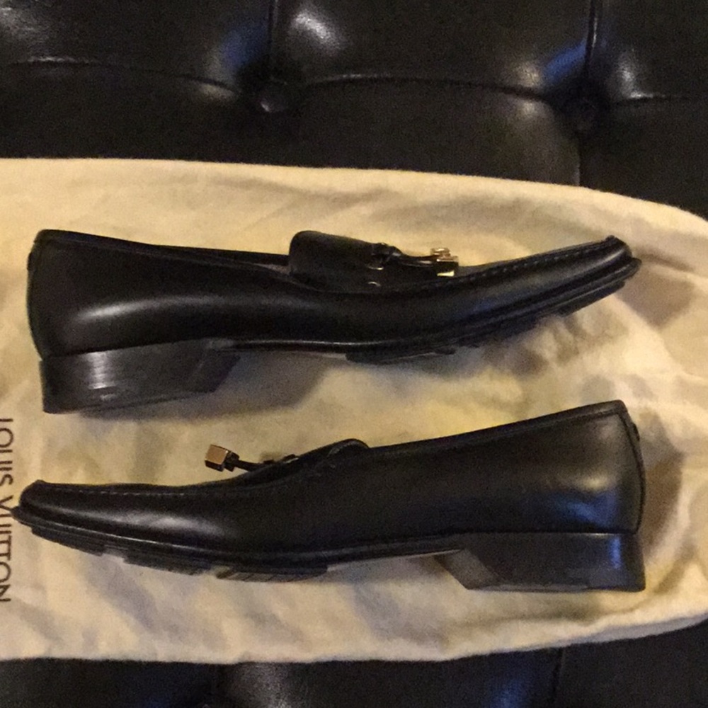 Louis Vuitton ladies black leather loafers - Picture 7 of 9
